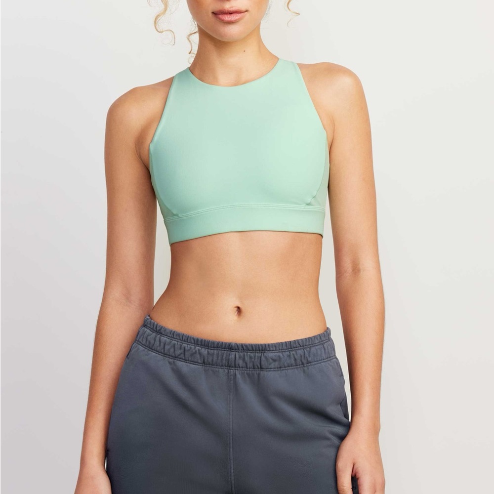 Stori Endurance Mint Color Bra Size 4 NEW